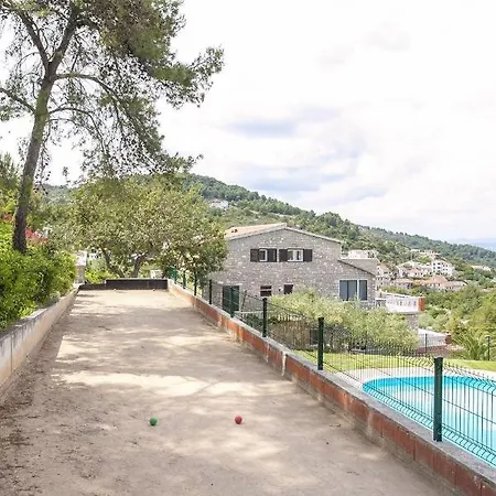 Apartmán Star - With Swimming Pool *