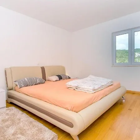 Apartmán Star - With Swimming Pool *